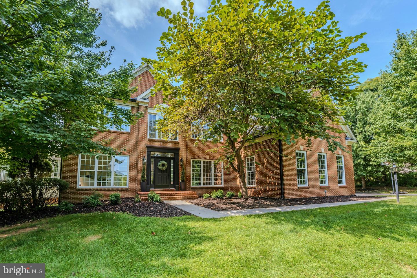 17301 Roundmont Pl Property Photo 3