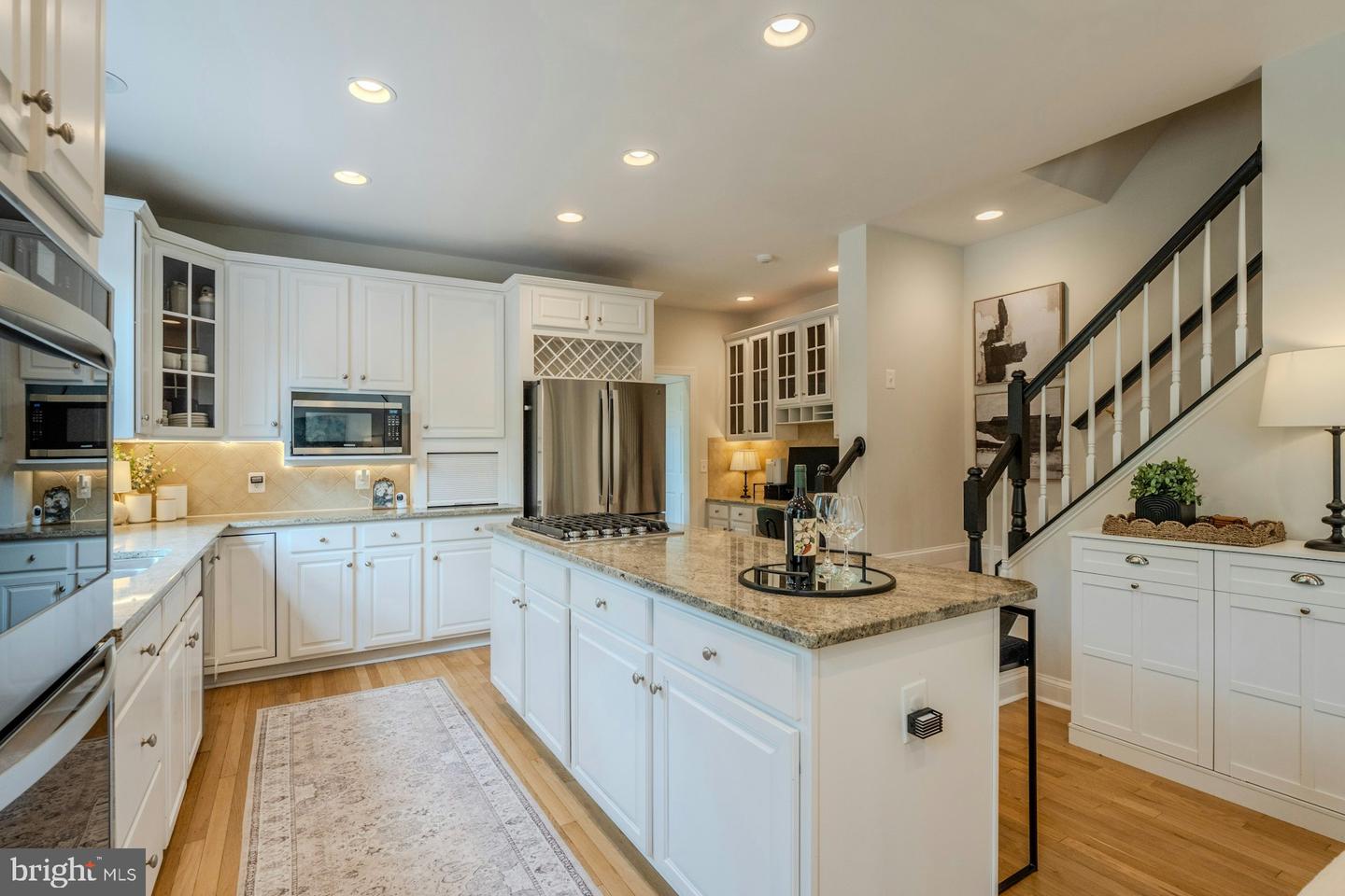 17301 Roundmont Pl Property Photo 12