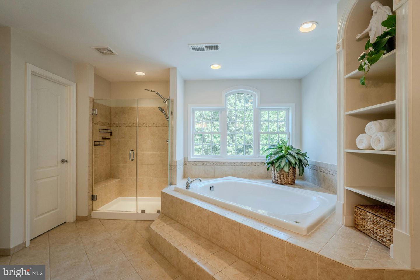17301 Roundmont Pl Property Photo 38