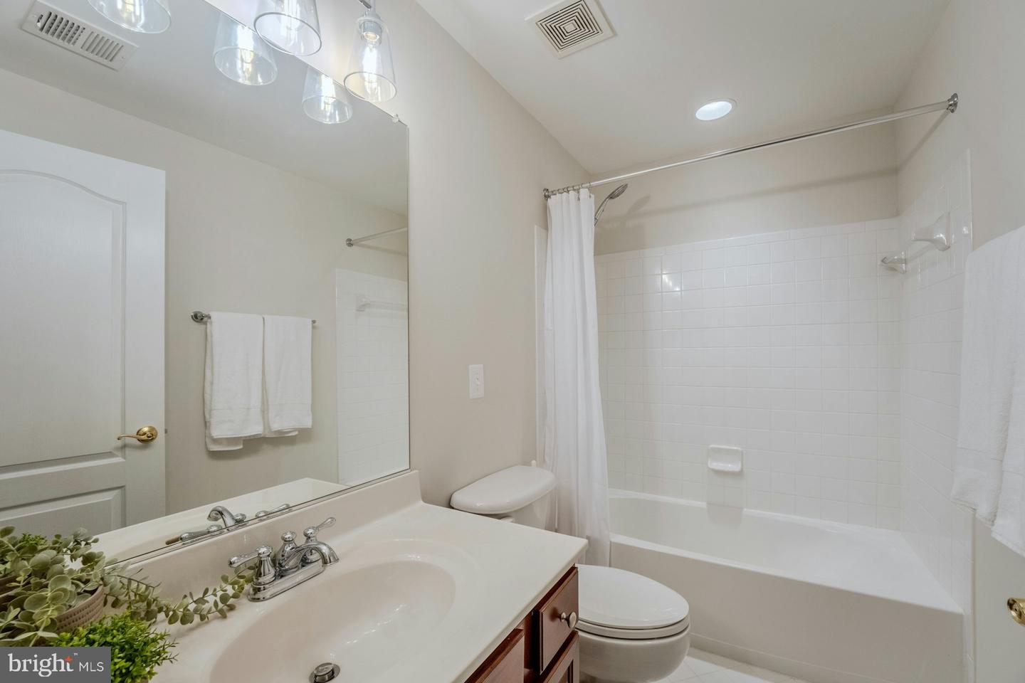 17301 Roundmont Pl Property Photo 49