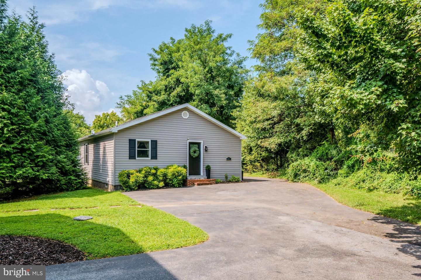 17301 Roundmont Pl Property Photo 59