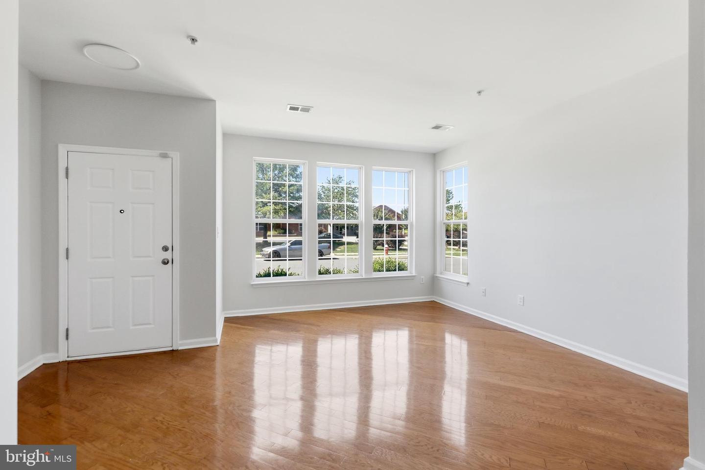 20216 Nightwatch St Property Photo 10