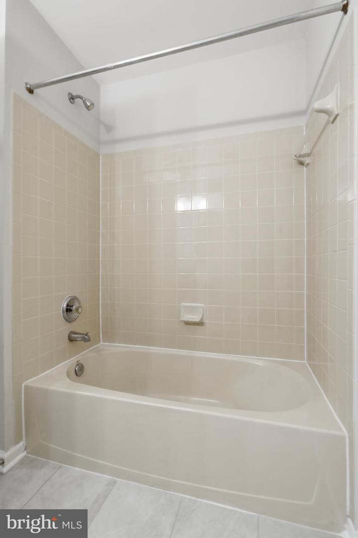20216 Nightwatch St Property Photo 32
