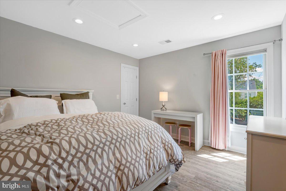 18406 Kingsmill St Property Photo 41