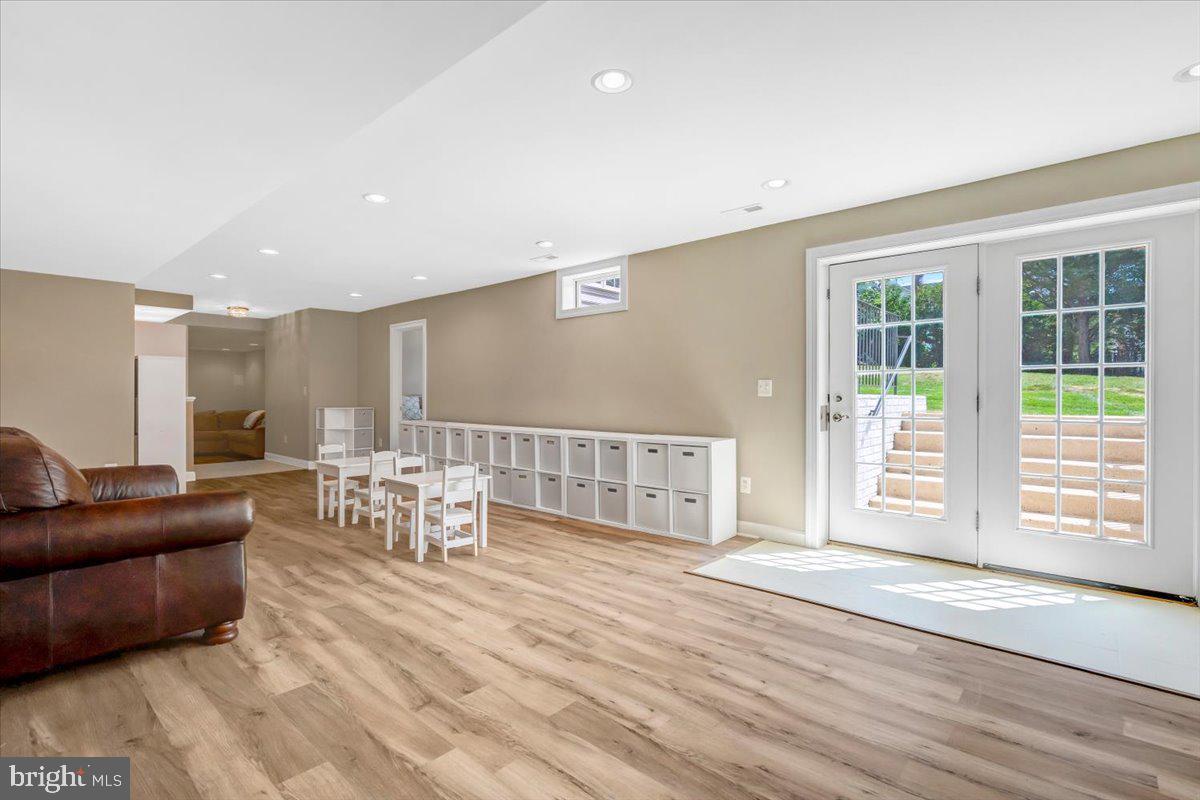 18406 Kingsmill St Property Photo 48