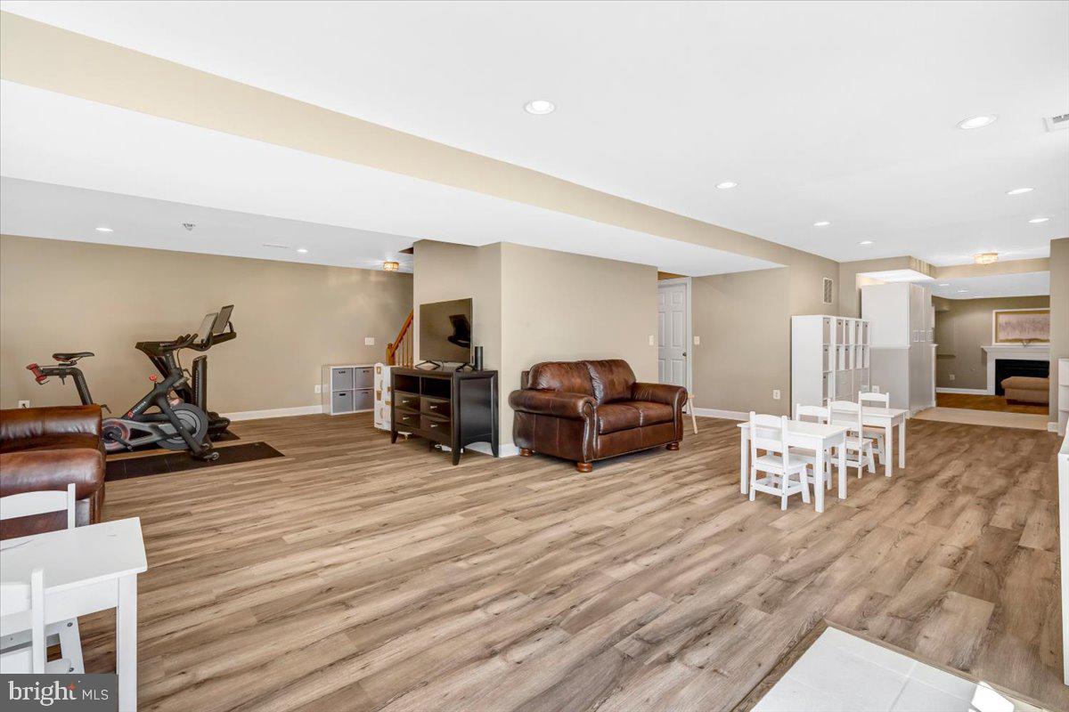 18406 Kingsmill St Property Photo 49