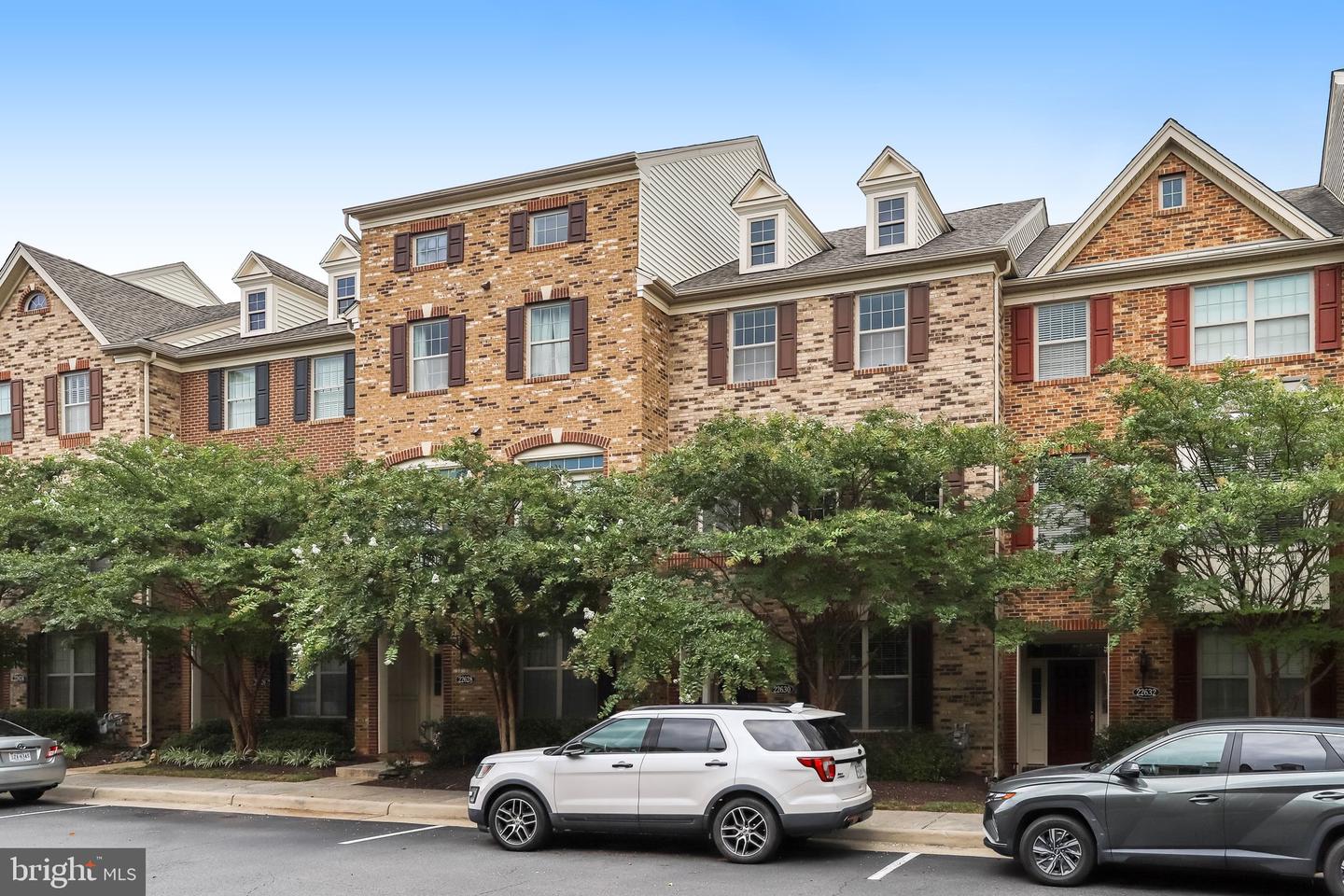 22630 CAMBRIDGEPORT SQ Property Photo 1