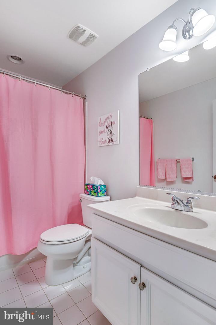 22630 Cambridgeport Sq Property Photo 34