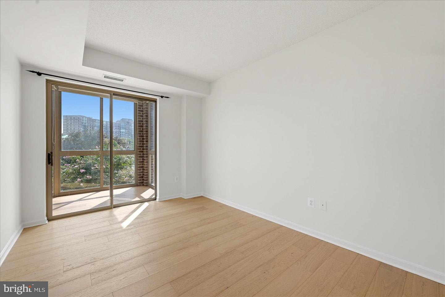 19350 Magnolia Grove Sq #208 Property Photo 36