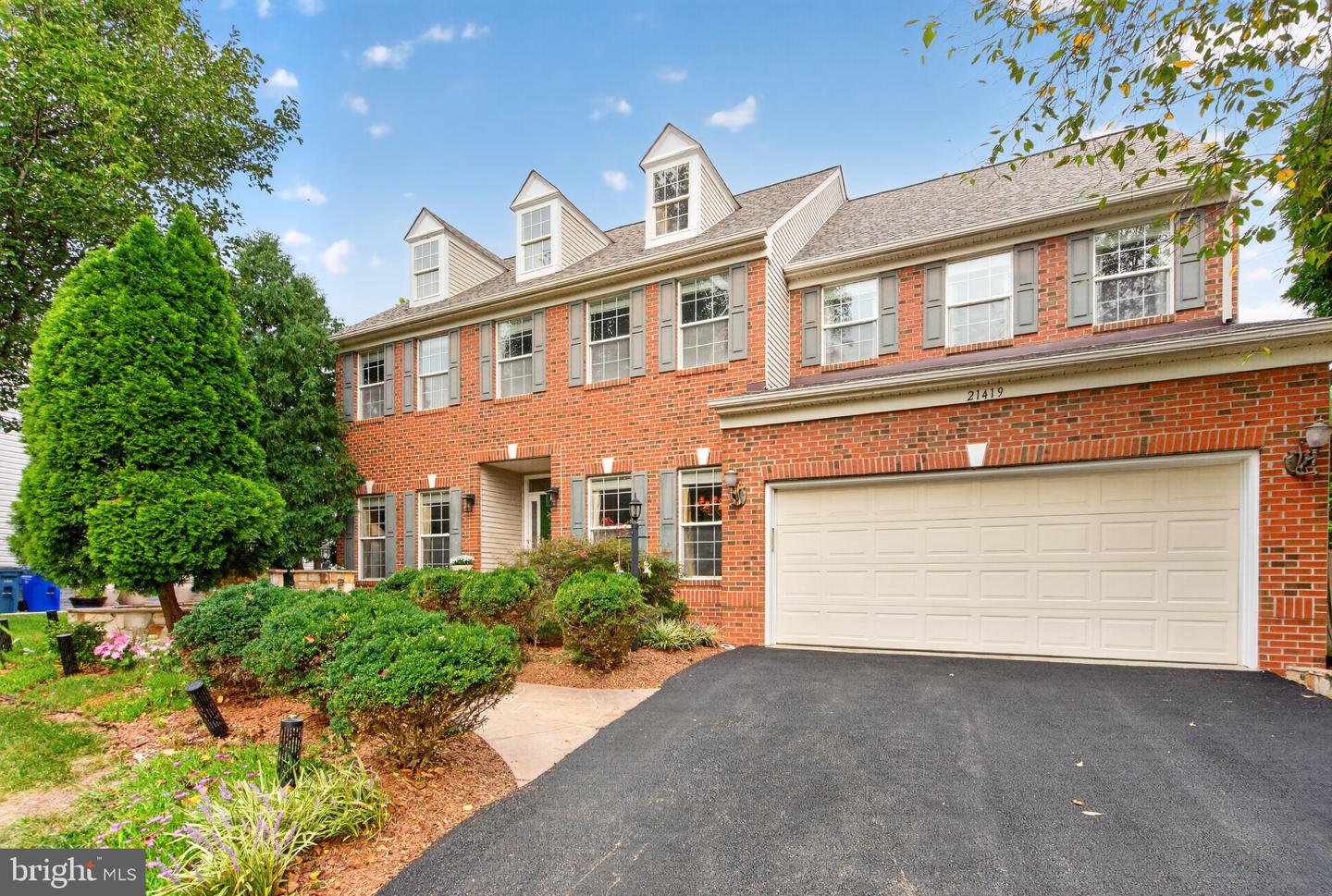 21419 Ashburn Run Pl Property Photo 1
