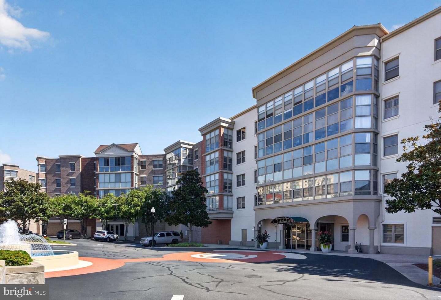 19360 MAGNOLIA GROVE SQ #414 Property Photo 1