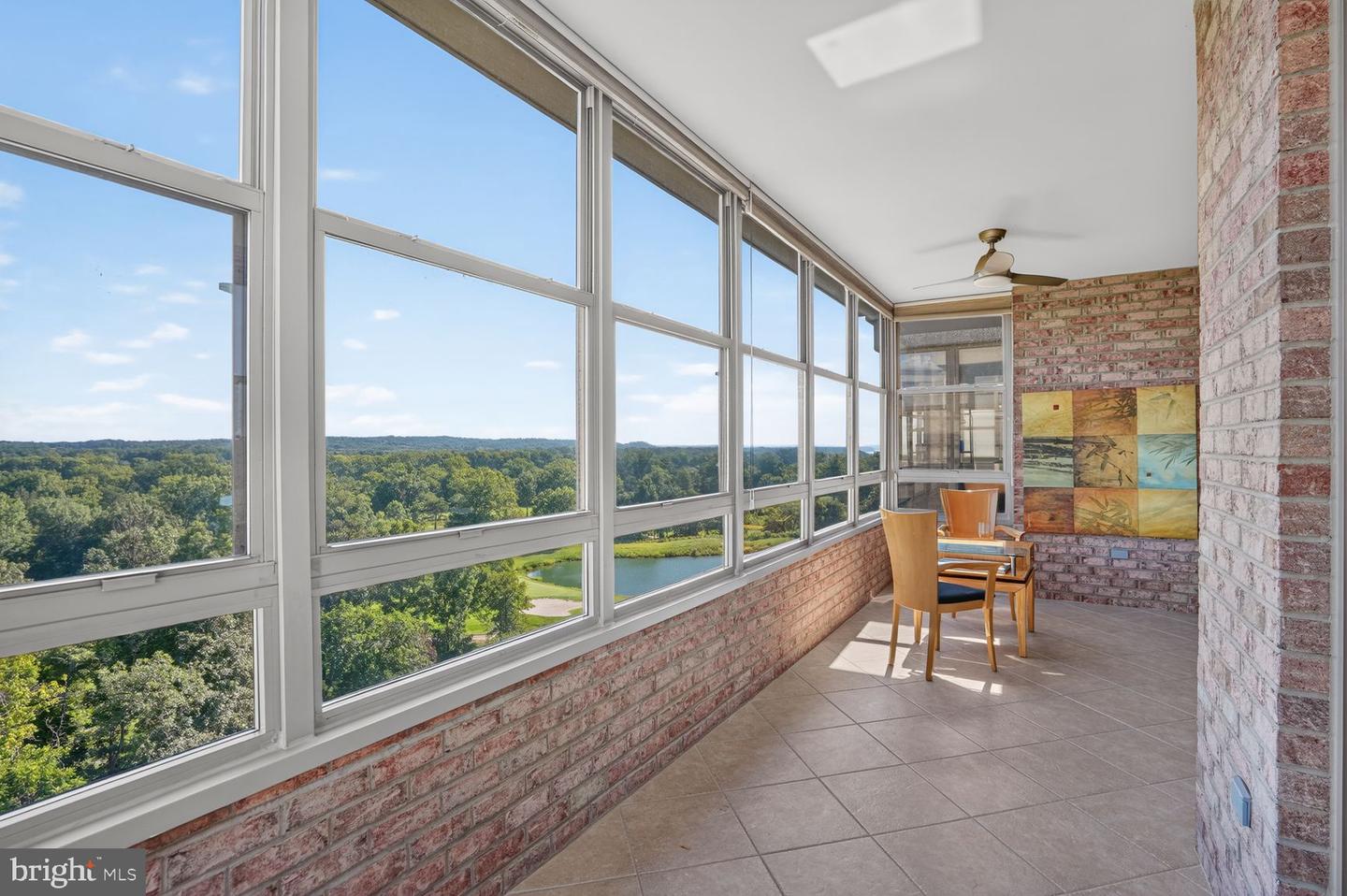 19360 Magnolia Grove Sq #414 Property Photo 14