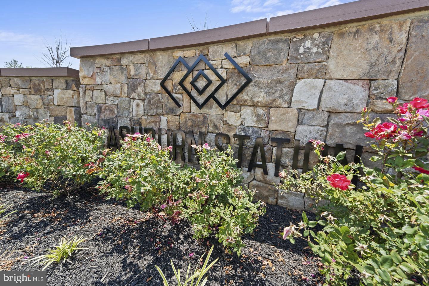 43805 Middleway Terrace Property Photo 26