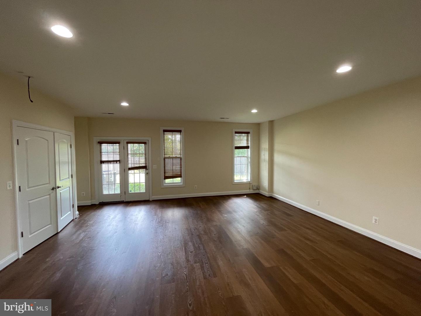 42751 Puller Ter Property Photo 2