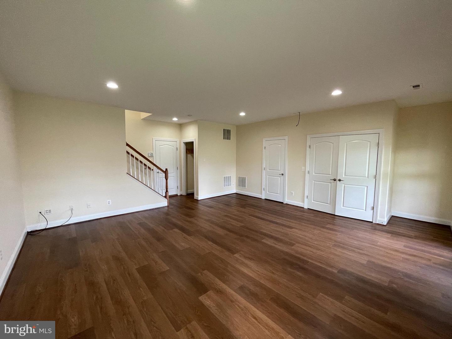 42751 Puller Ter Property Photo 5