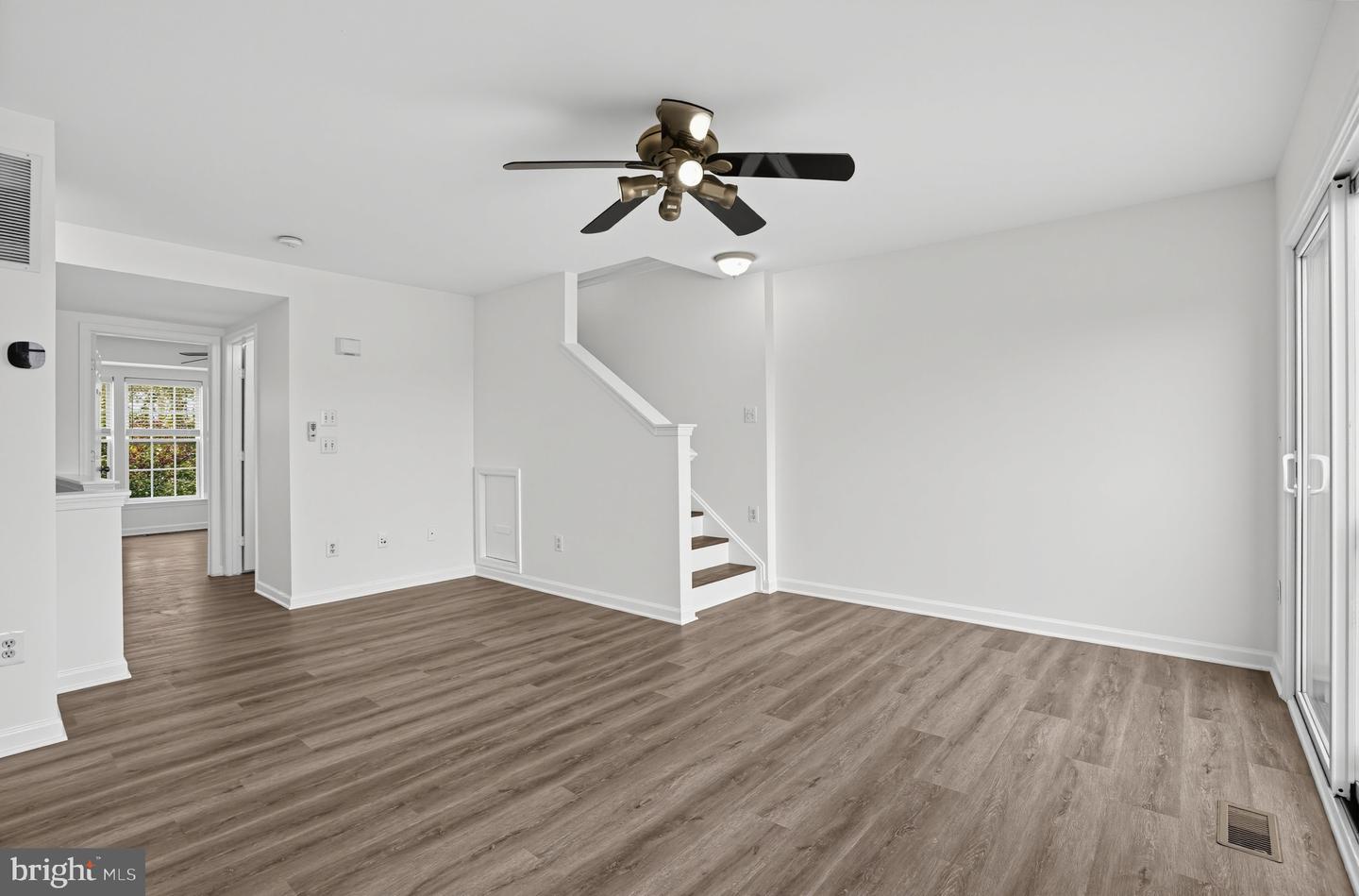 20970 Killawog Ter Property Photo 8
