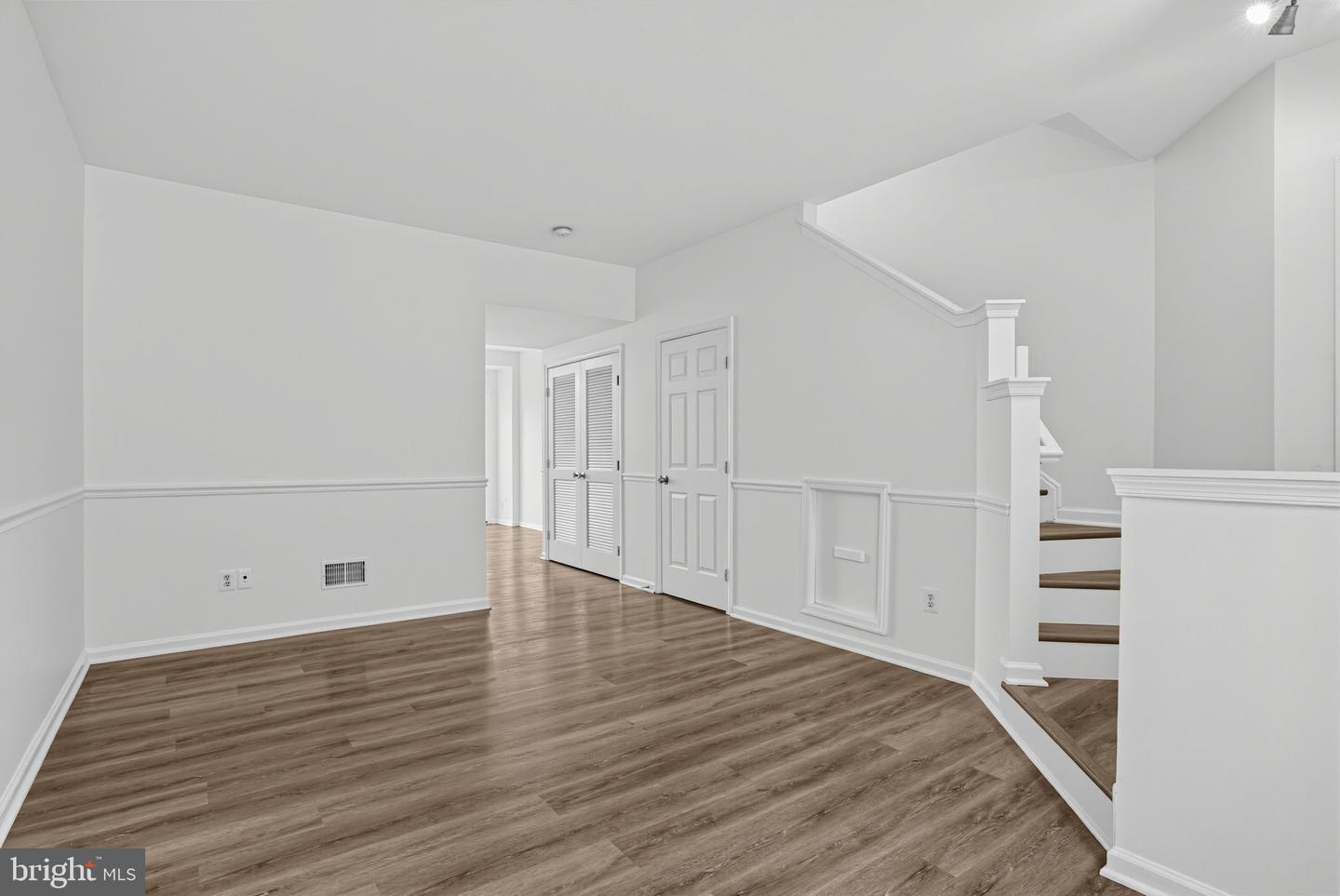 20970 Killawog Ter Property Photo 18