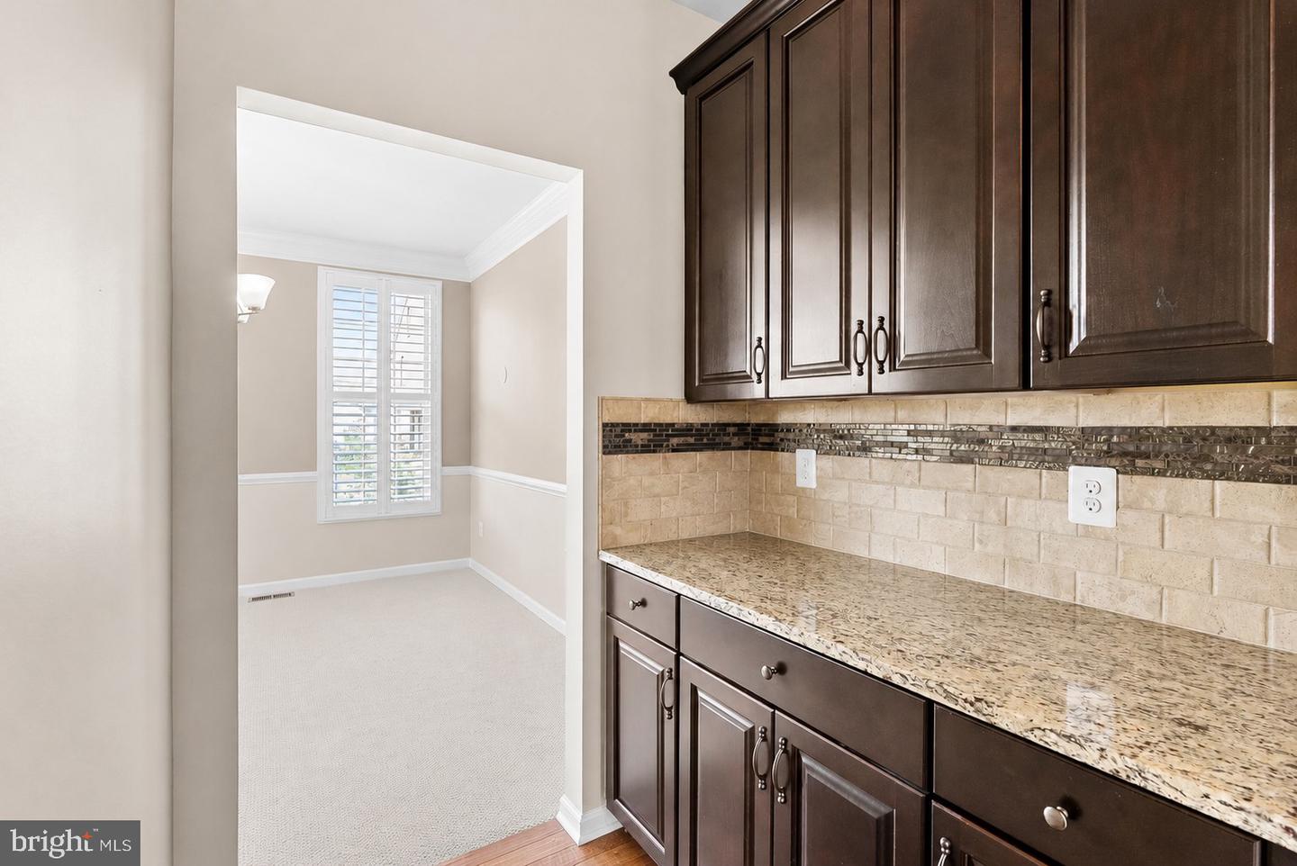 43117 Shore Sq Property Photo 6