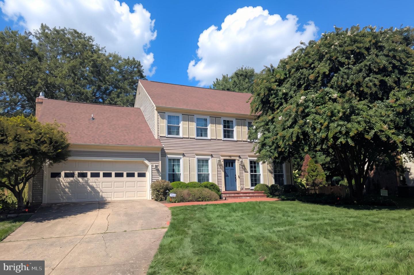 12 TEASDALE CT Property Photo 1
