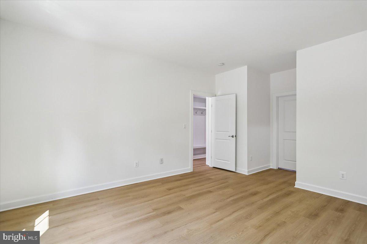 22339 Trailview Crossing Ter Property Photo 6