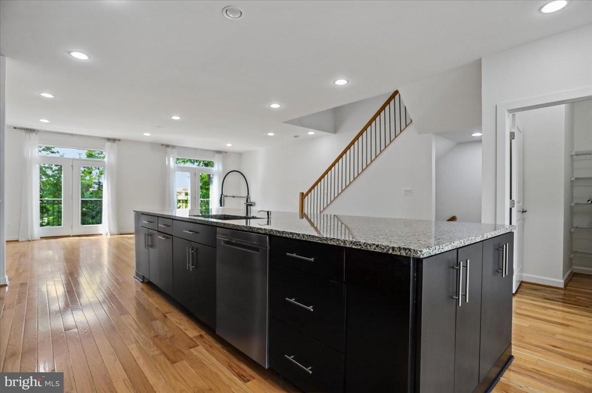 22339 Trailview Crossing Ter Property Photo 10