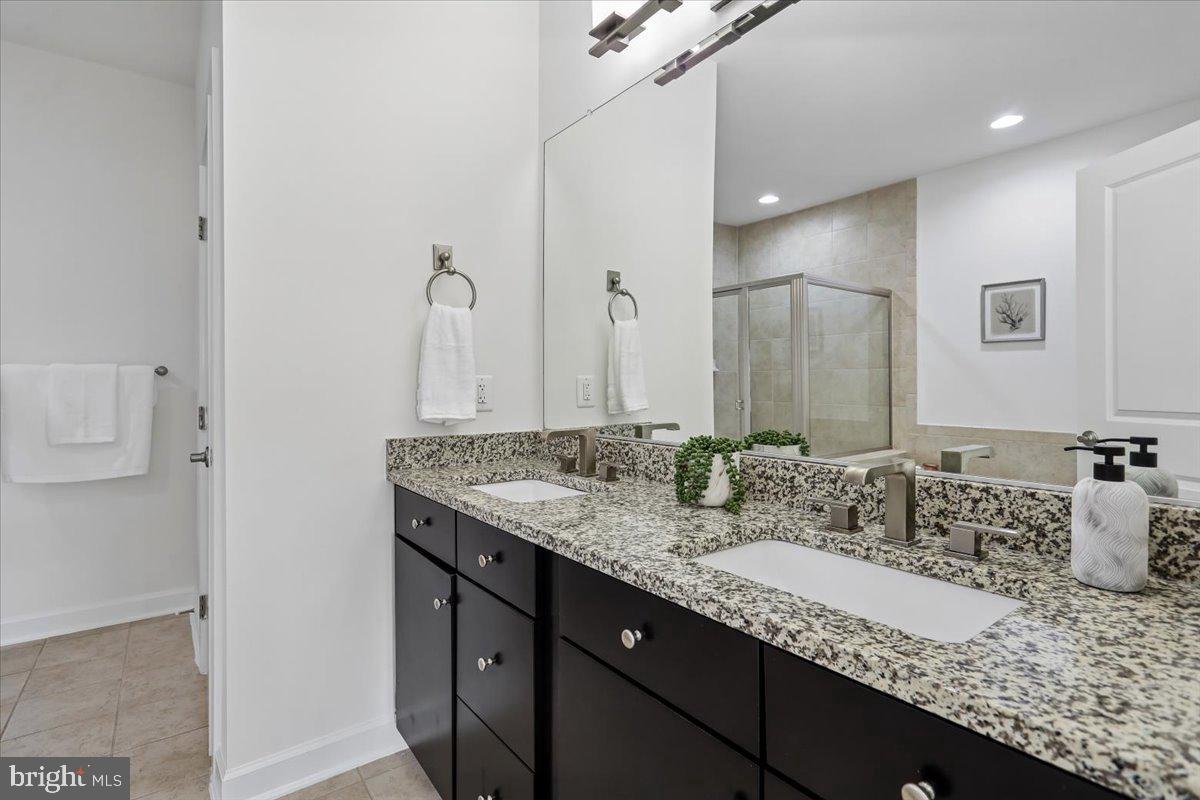 22339 Trailview Crossing Ter Property Photo 26