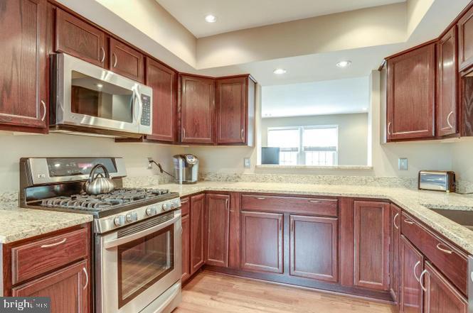 46809 Ironstone Ter Property Photo 11