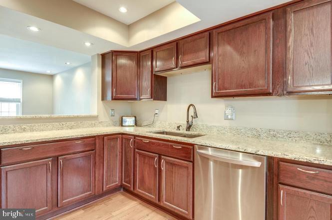 46809 Ironstone Ter Property Photo 12