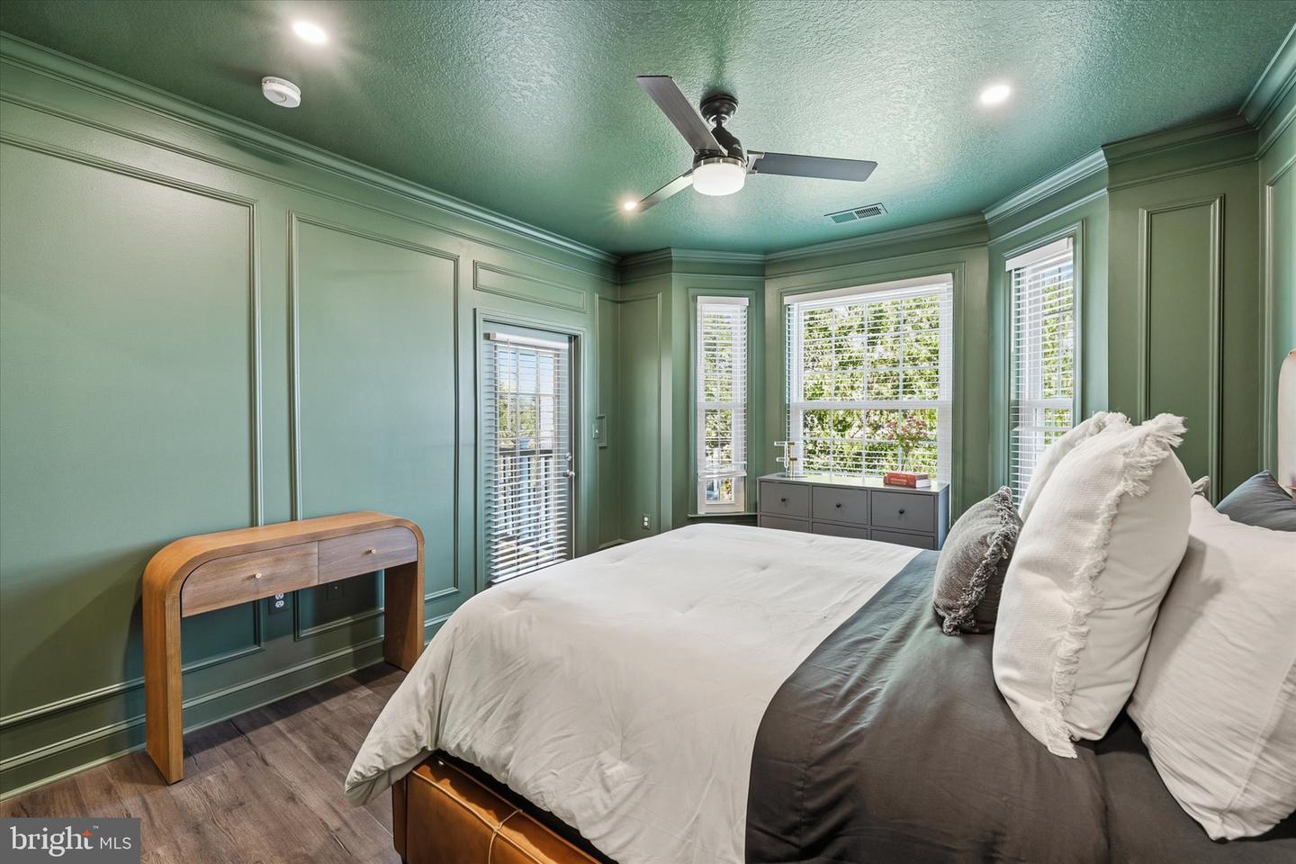 503 Sunset View Ter Se #404 Property Photo 15