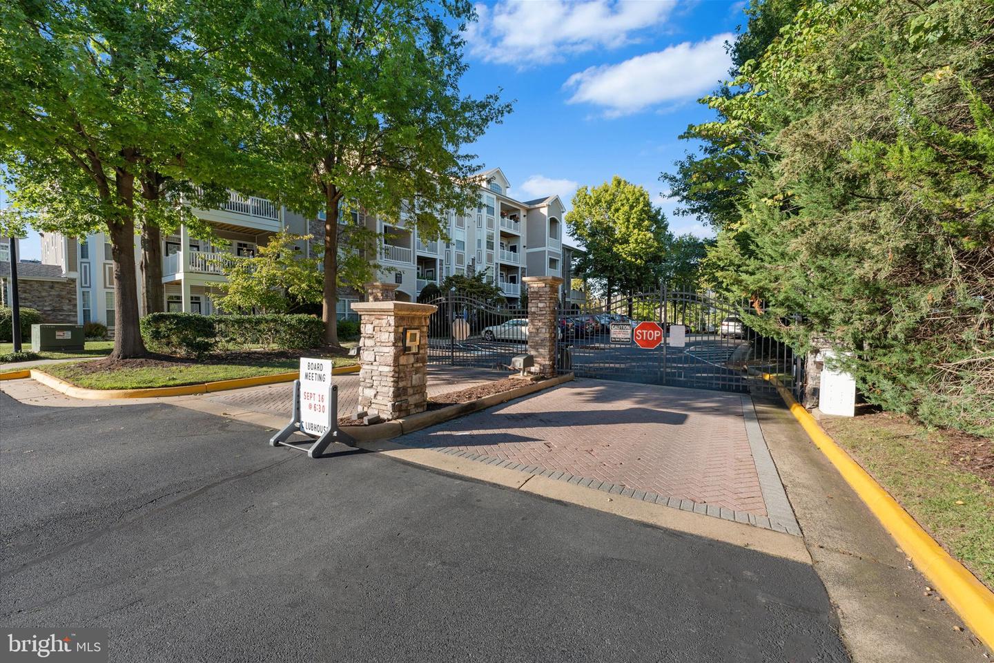 503 Sunset View Ter Se #404 Property Photo 28