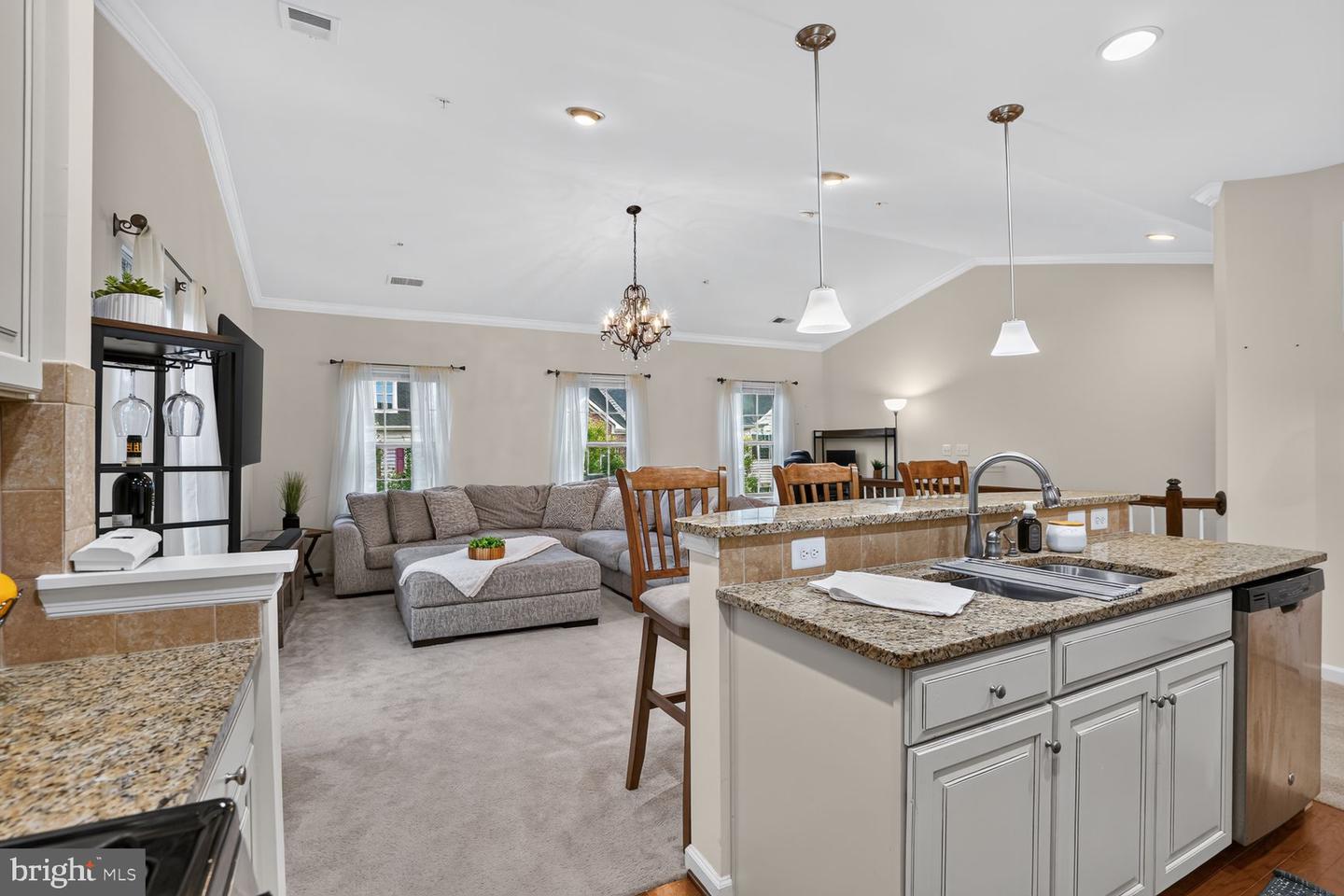 42284 Tackroom Ter Property Photo 4