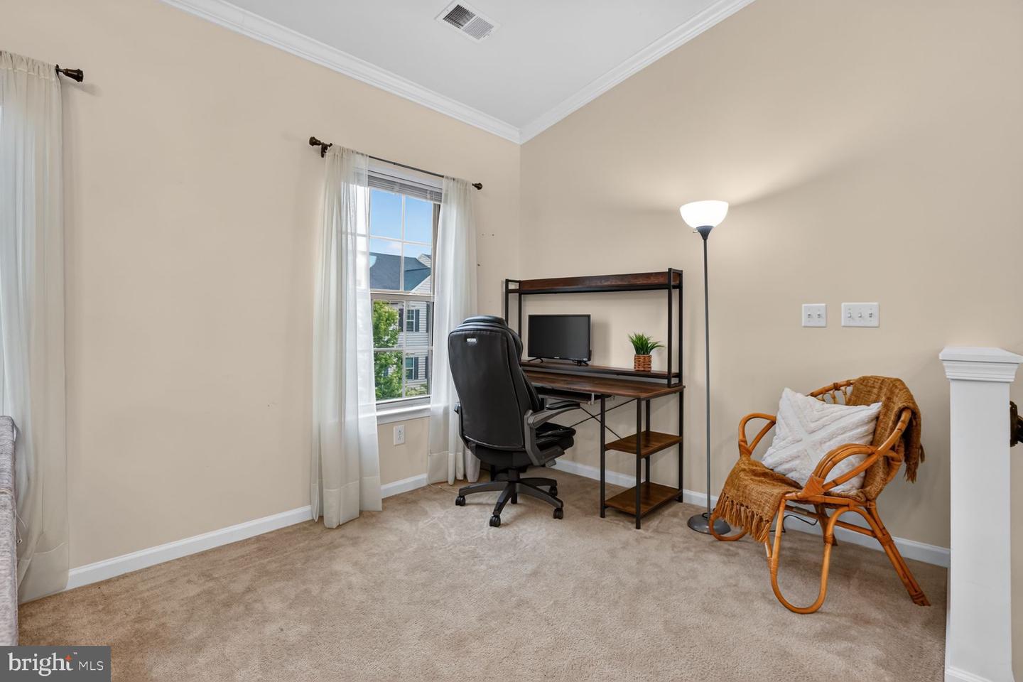 42284 Tackroom Ter Property Photo 6