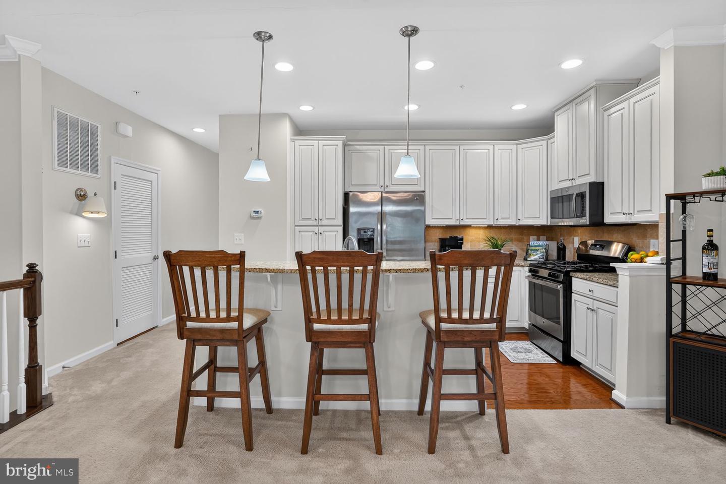 42284 Tackroom Ter Property Photo 9