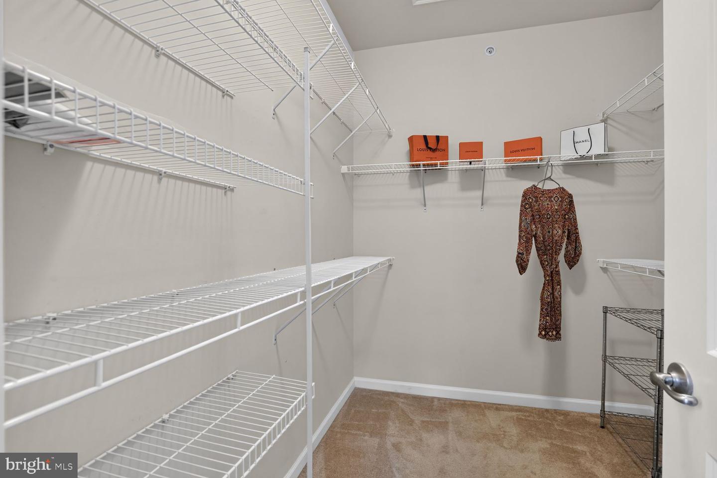 42284 Tackroom Ter Property Photo 18