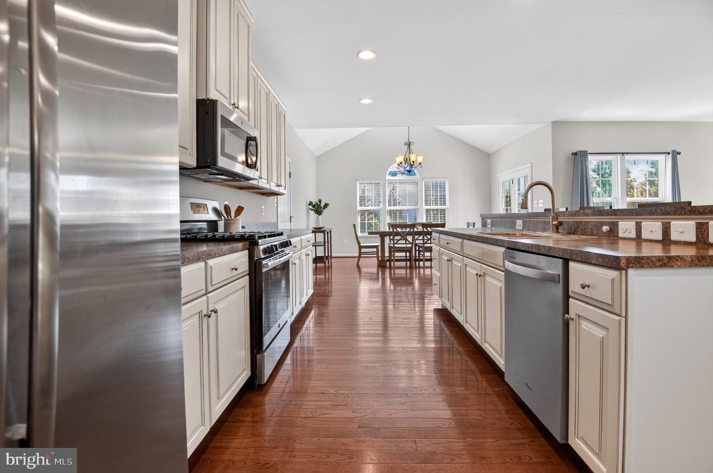 8 Wood Aster Ln Property Photo 14