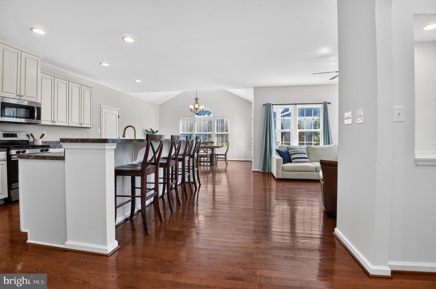 8 Wood Aster Ln Property Photo 17