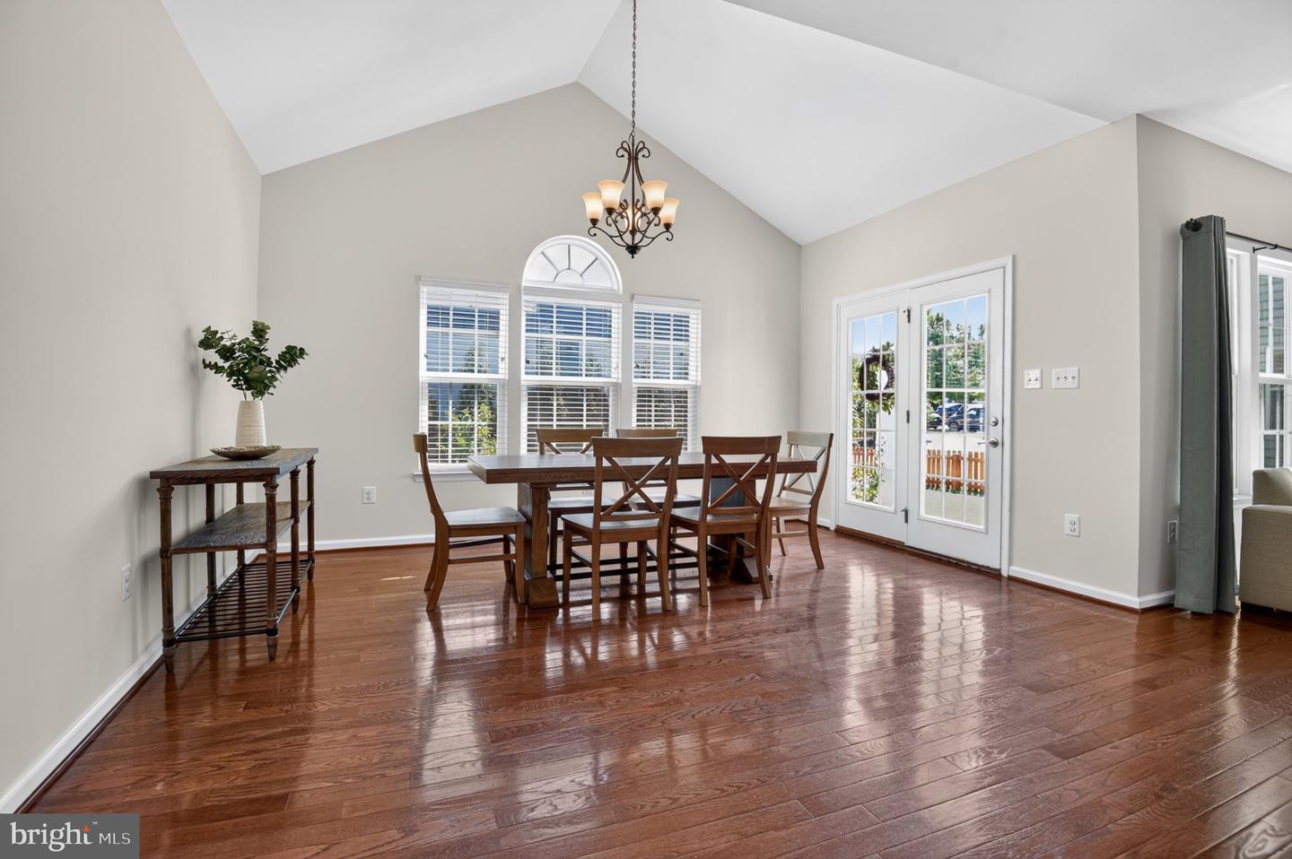 8 Wood Aster Ln Property Photo 18