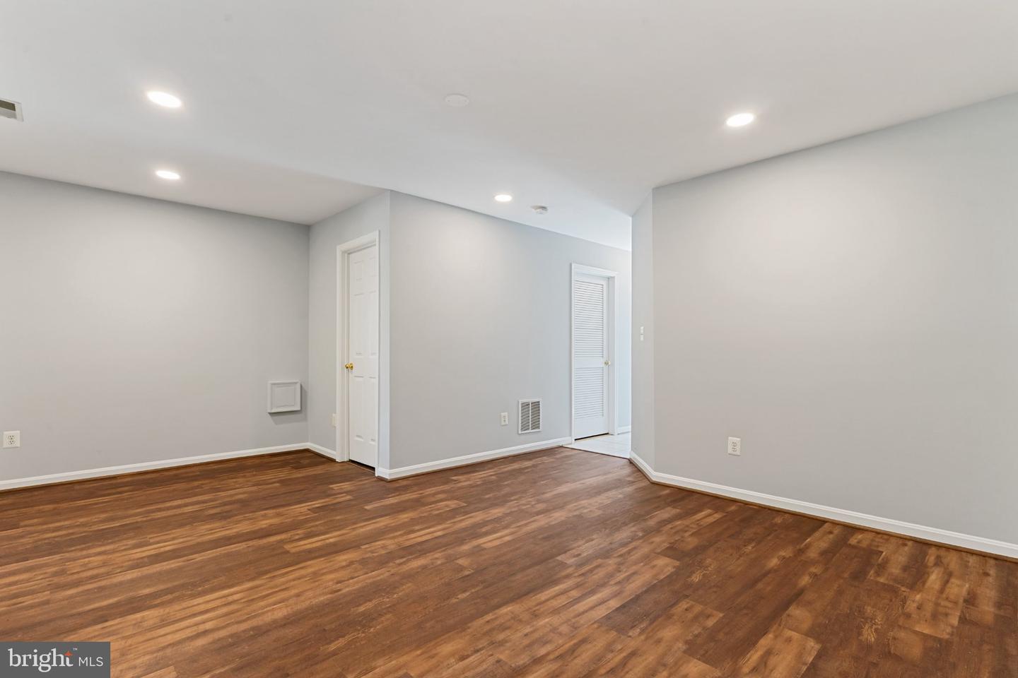 45554 Reading Ter Property Photo 6
