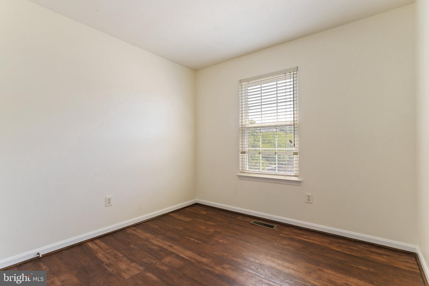 45554 Reading Ter Property Photo 33