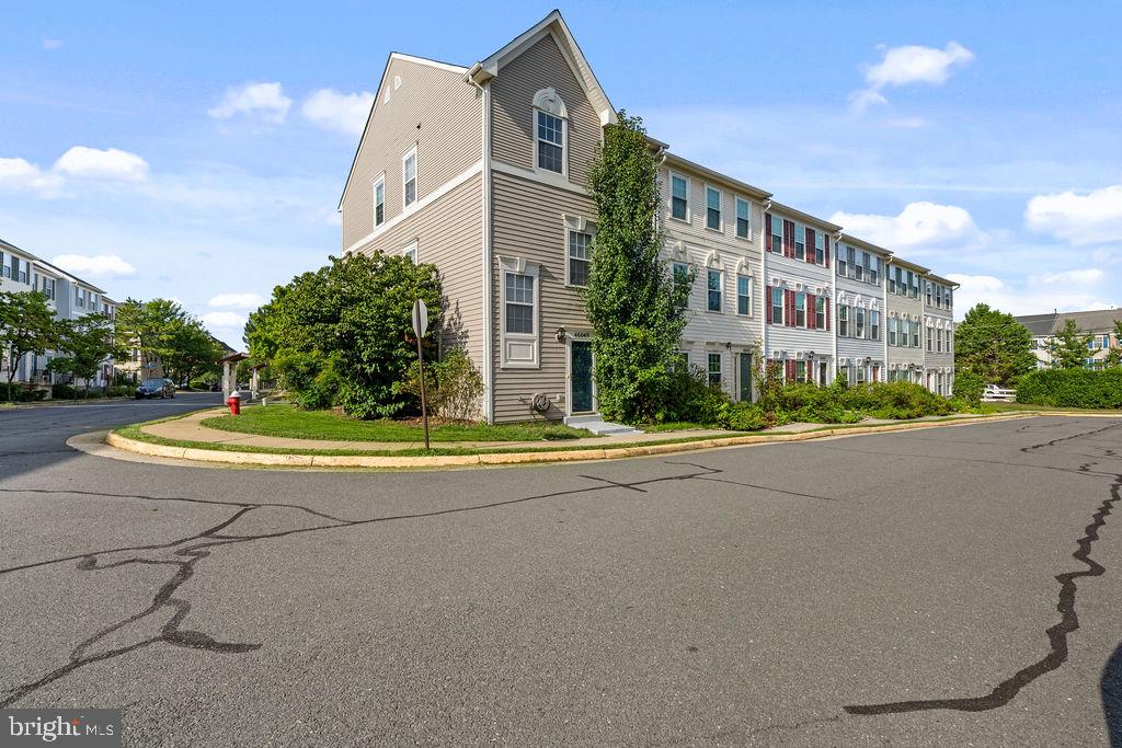 46049 Marble Ter Property Photo 35