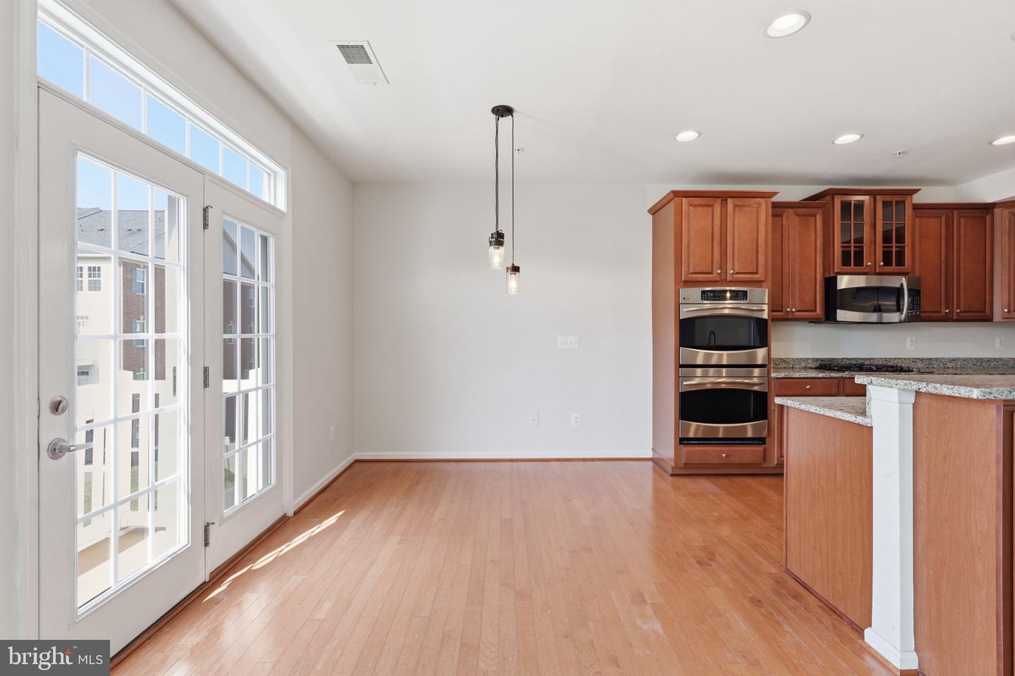 43860 Artsmith Ter Property Photo 14