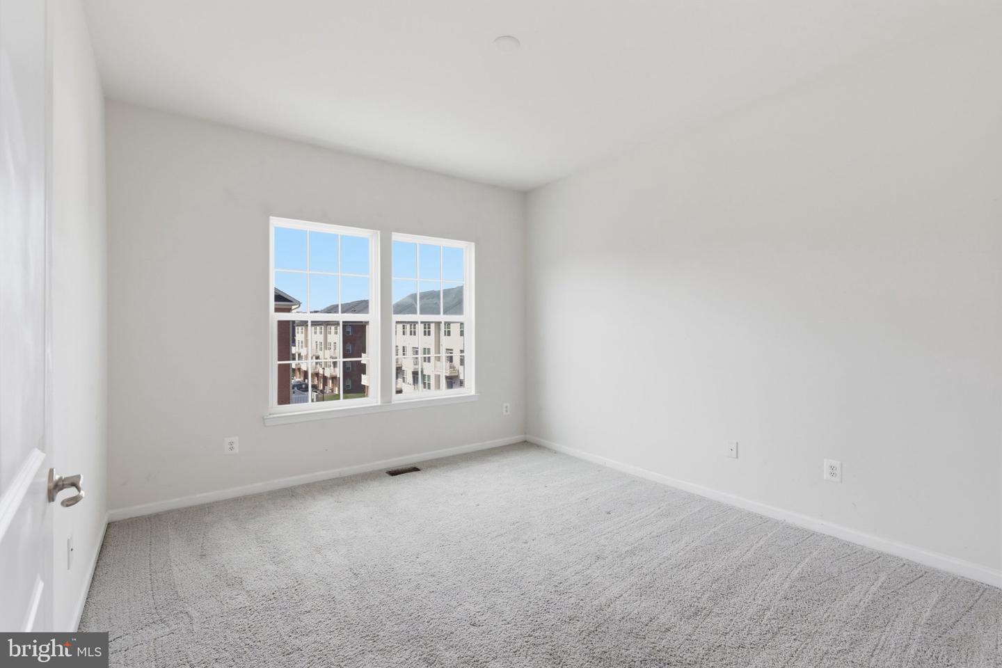 43860 Artsmith Ter Property Photo 25