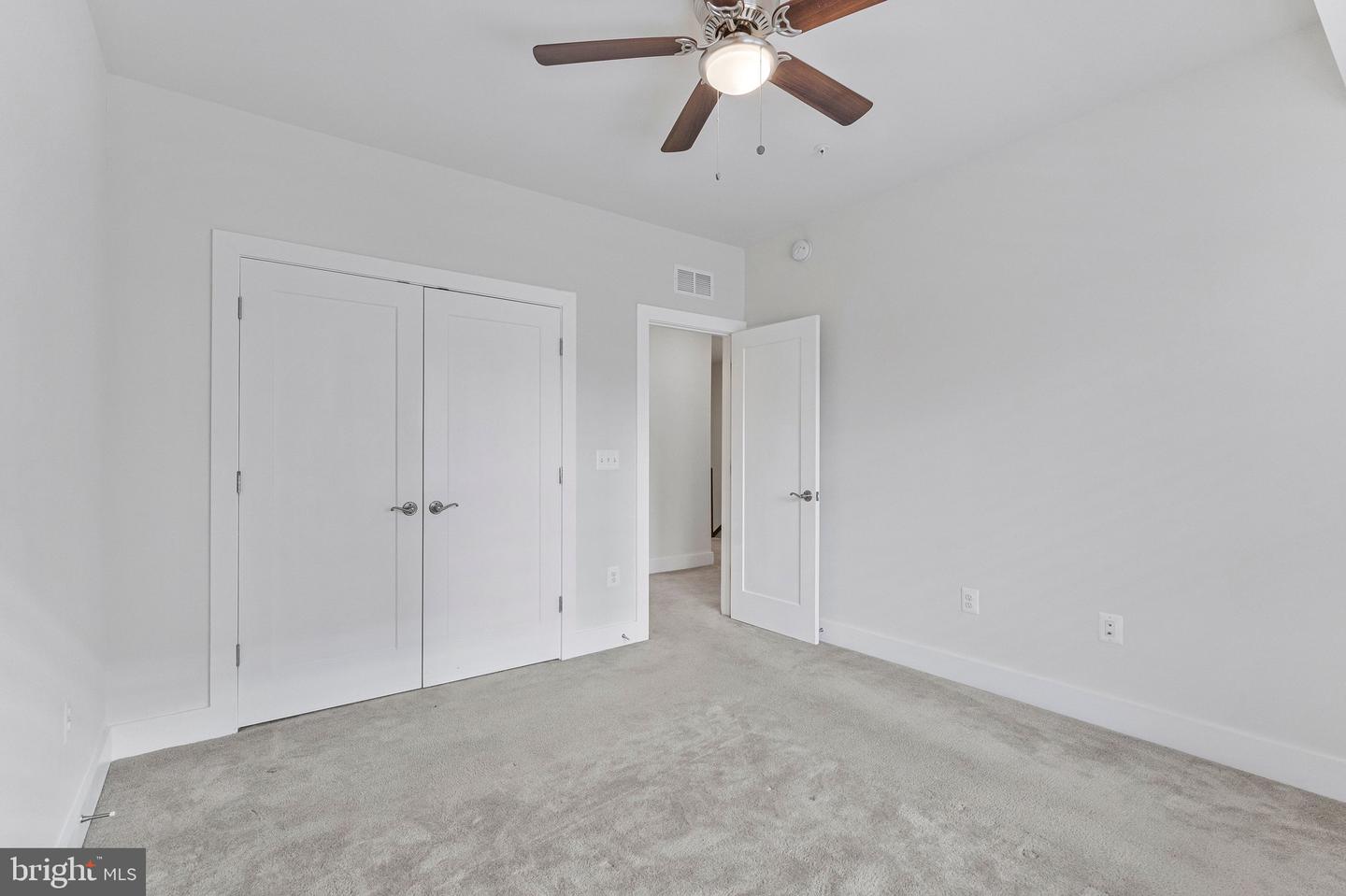 44804 Tiverton Sq Property Photo 12