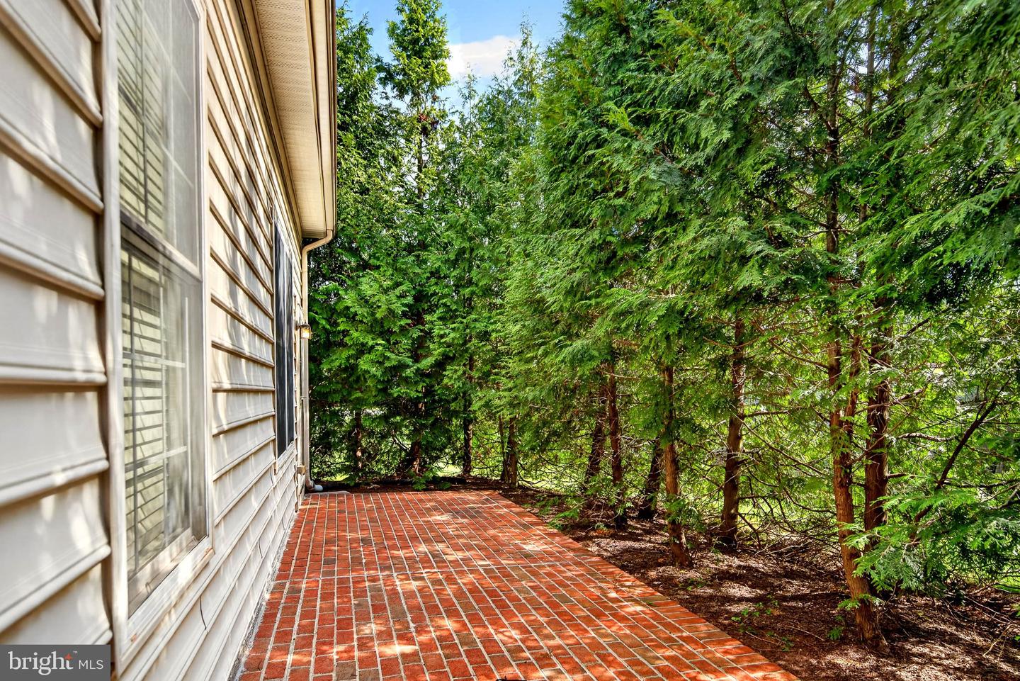 20647 Casablanca Dr Property Photo 7
