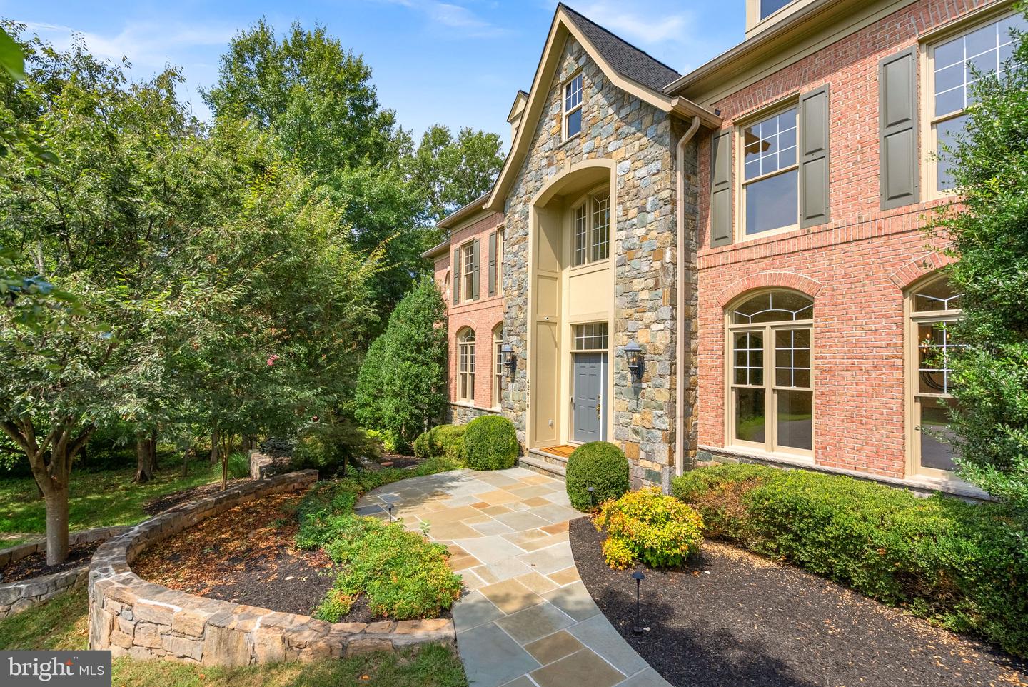 42618 Trappe Rock Ct Property Photo 4