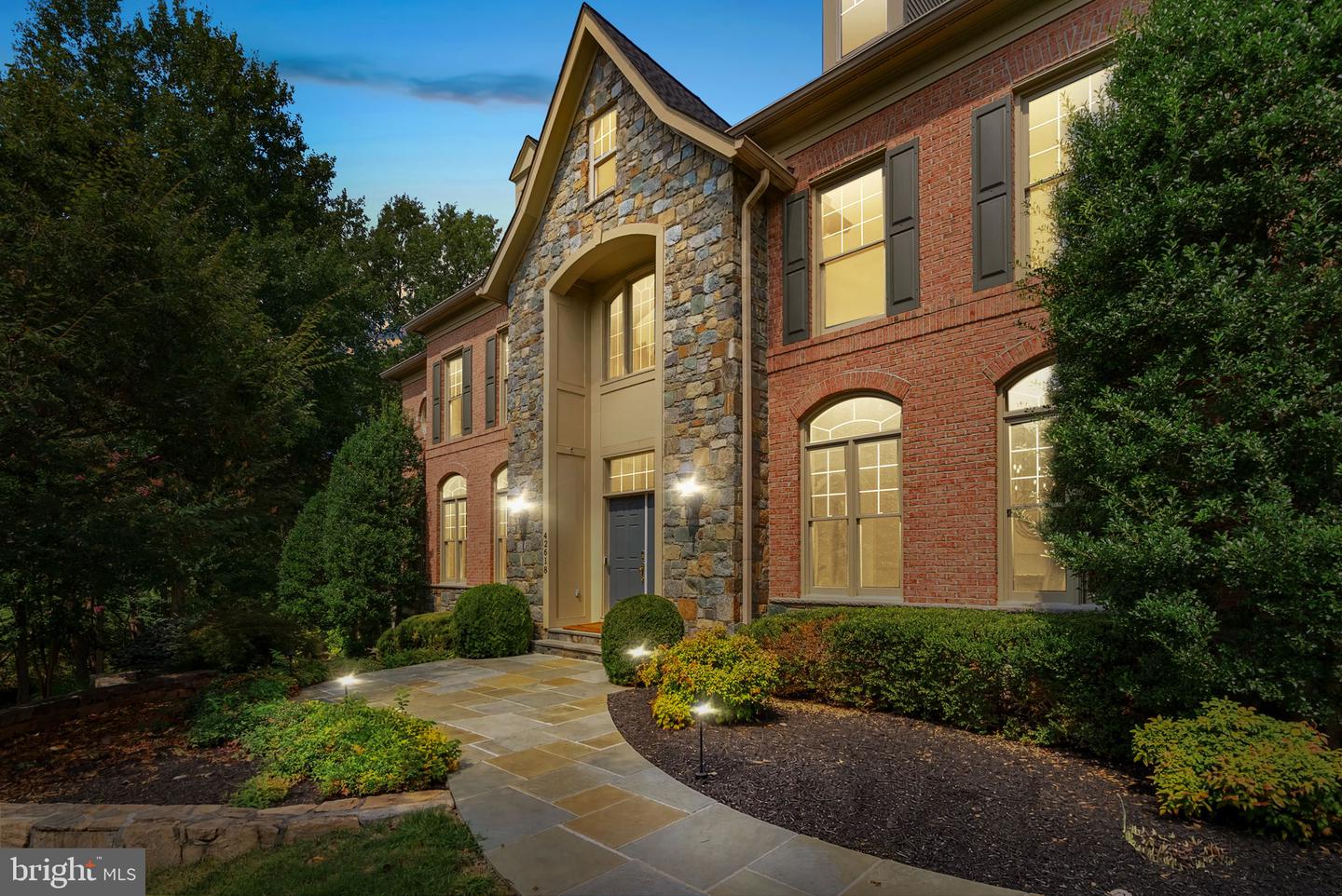42618 Trappe Rock Ct Property Photo 5