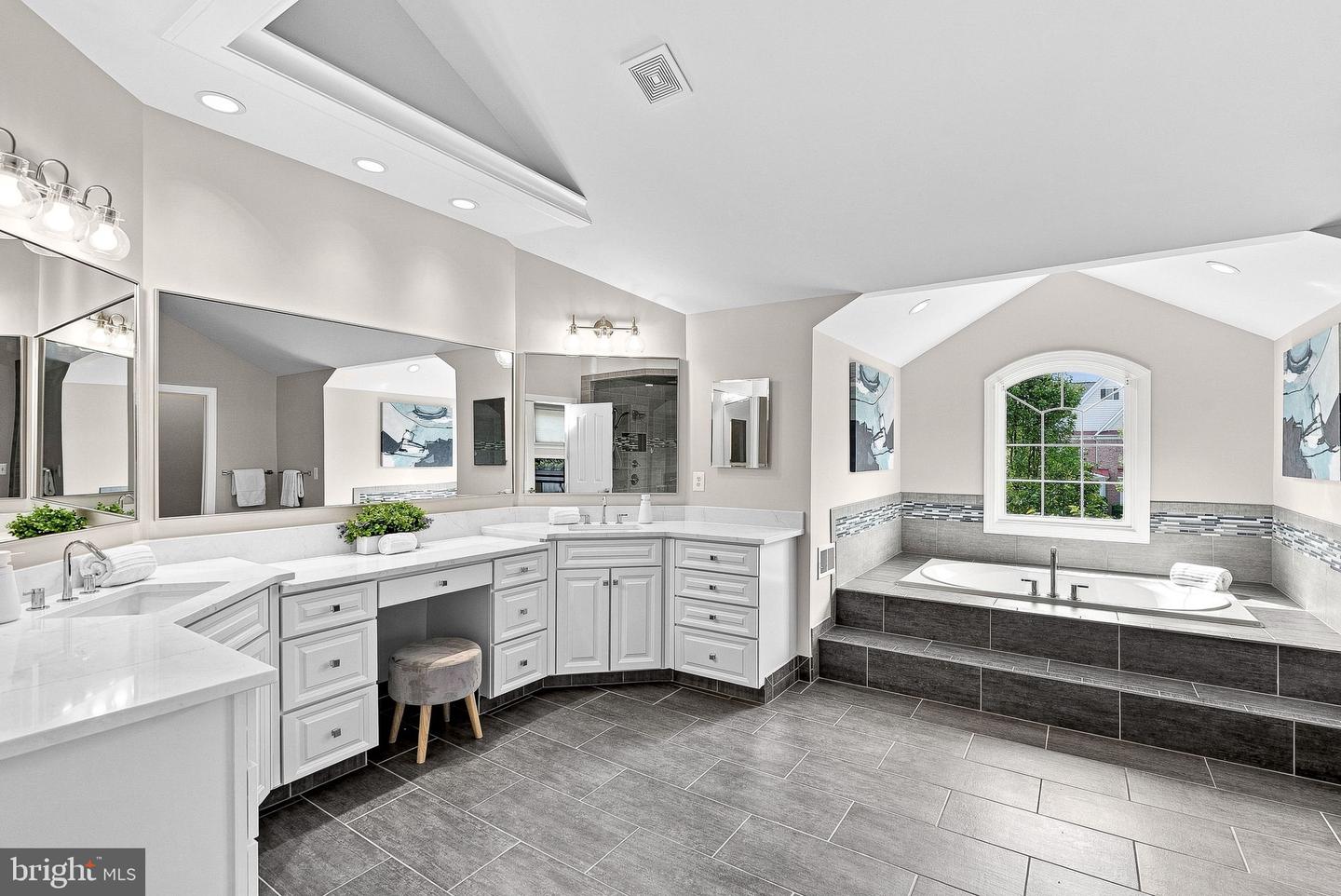 42618 Trappe Rock Ct Property Photo 47