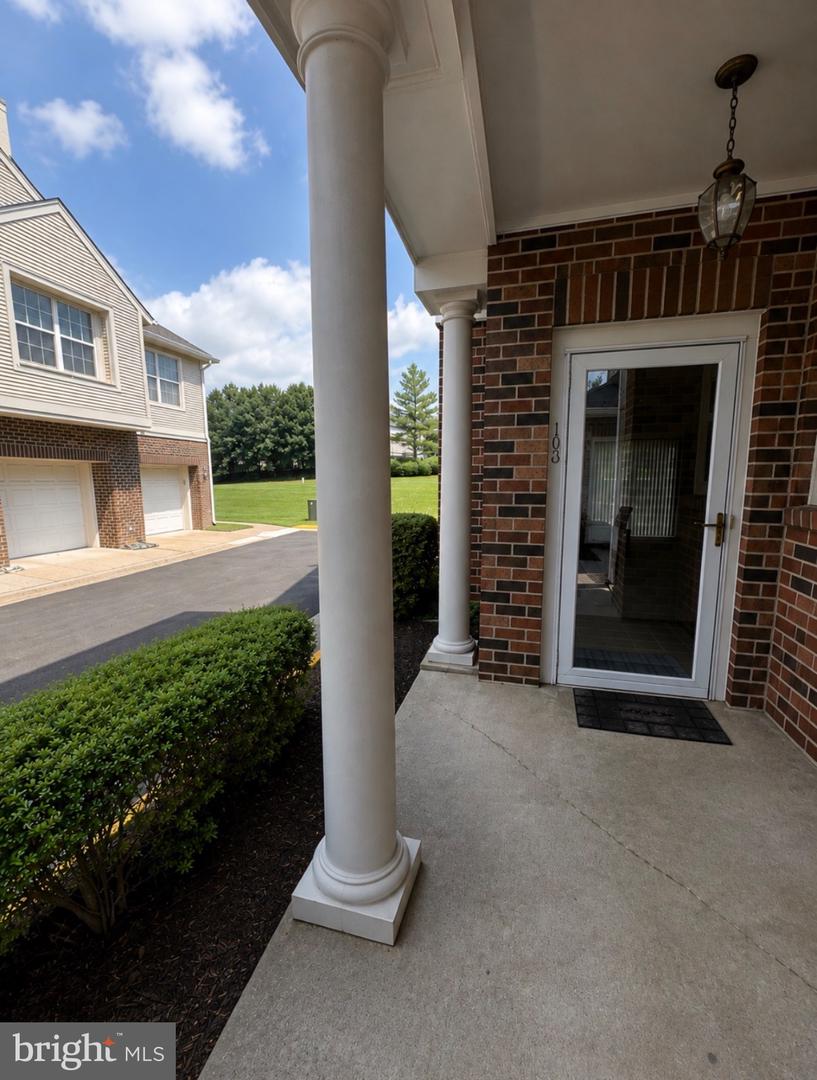 45091 Brae Ter #103 Property Photo 1