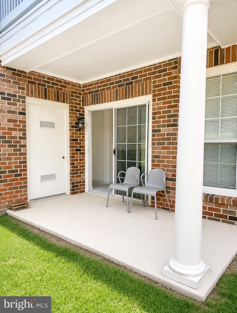 45091 Brae Ter #103 Property Photo 17