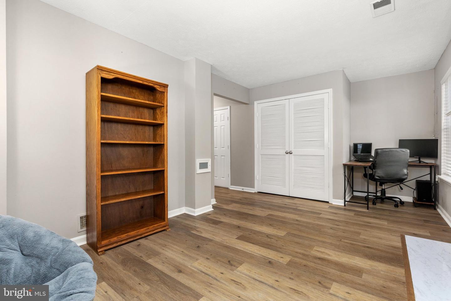 420 Nikki Se Property Photo 5